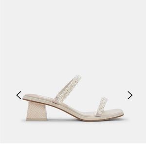 Dolce Vita Vanilla Pearls Heels NWOT